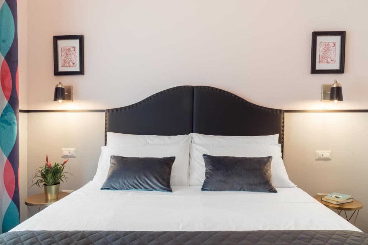 Contus Retro Guest House Cagliari Bagian luar foto