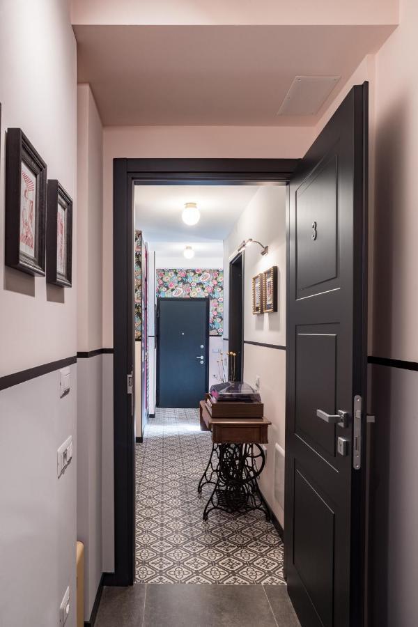 Contus Retro Guest House Cagliari Bagian luar foto